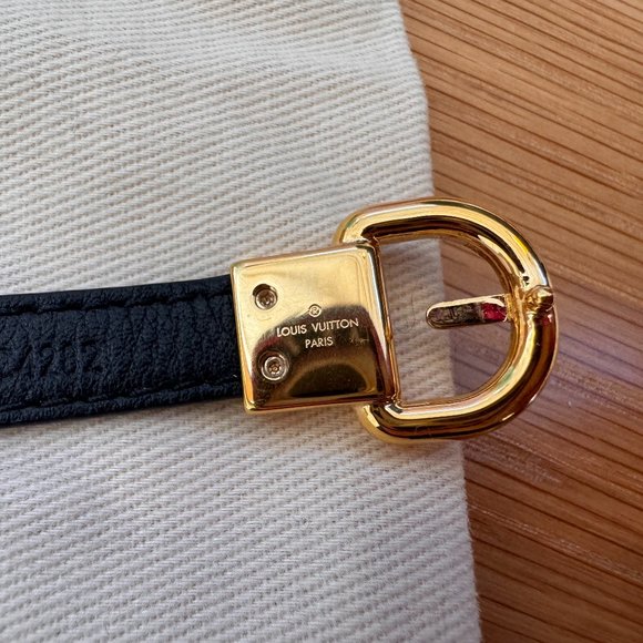 Louis Vuitton Monogram Fasten Your LV Bracelet - Picture 6 of 11